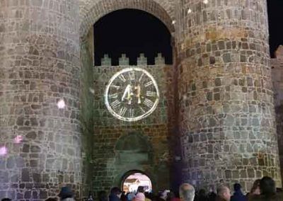 Vídeo mapping de Navidad en la Puerta del Alcázar de Ávila