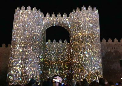 Vídeo mapping de Navidad en la Puerta del Alcázar de Ávila