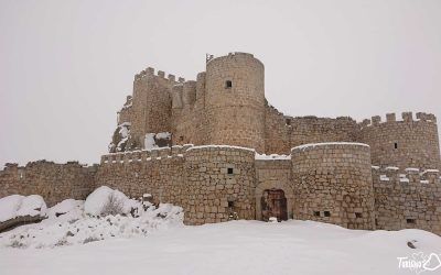 Nieve en el Castillo de Aunqueospese (Mironcillo – Ávila)